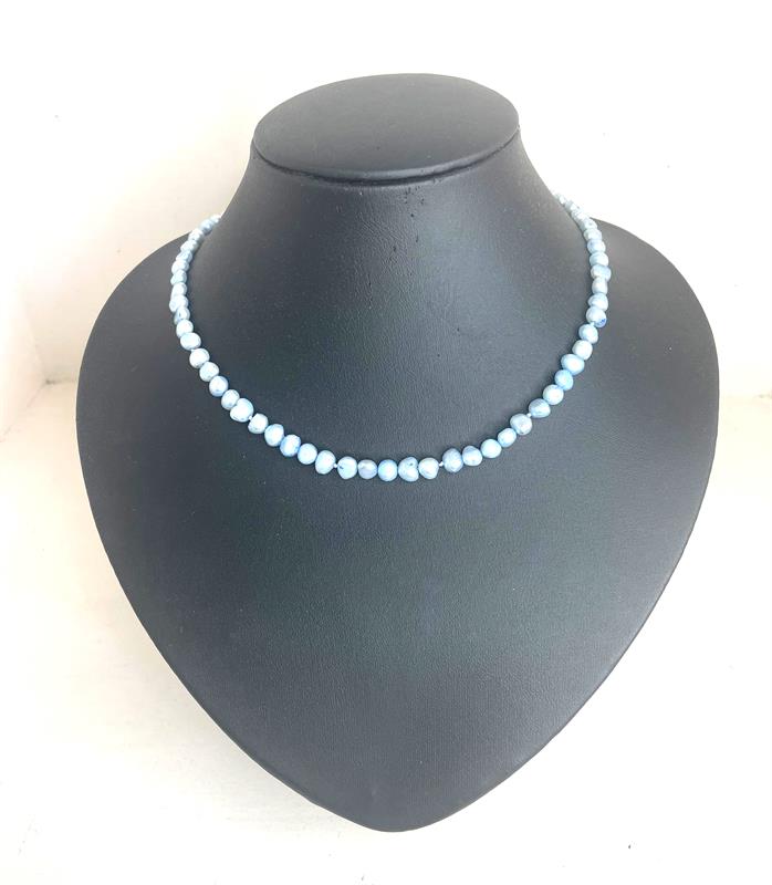 Blue 7/8 mm pearl necklace