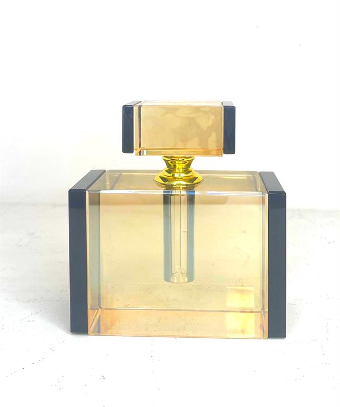 Perfume bottle