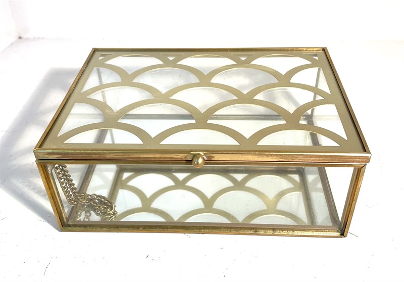 Jewel Box Glass Scallop 20x15cm